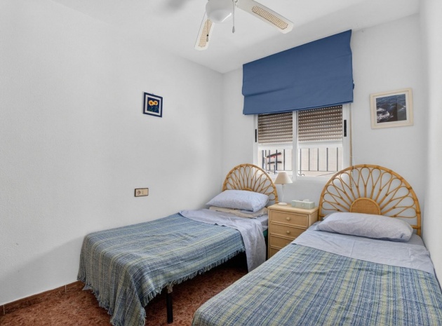Resale - Apartment - Torrevieja - La Siesta