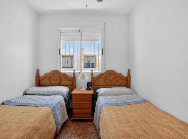 Resale - Apartment - Torrevieja - La Siesta