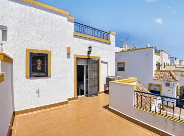 Resale - Apartment - Torrevieja - La Siesta