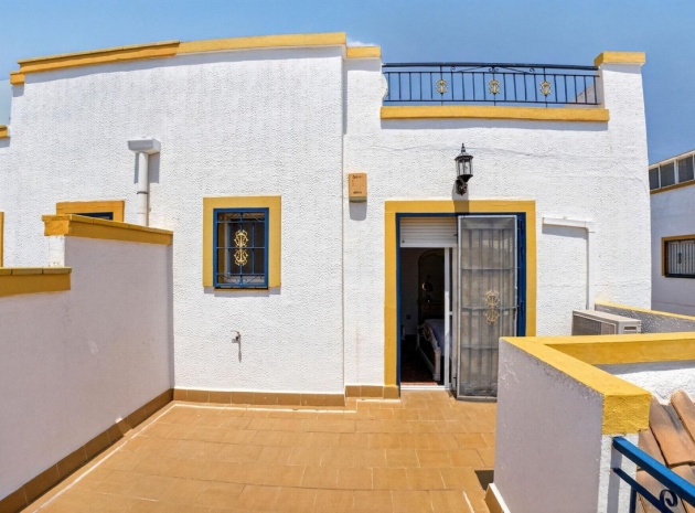 Resale - Apartment - Torrevieja - La Siesta