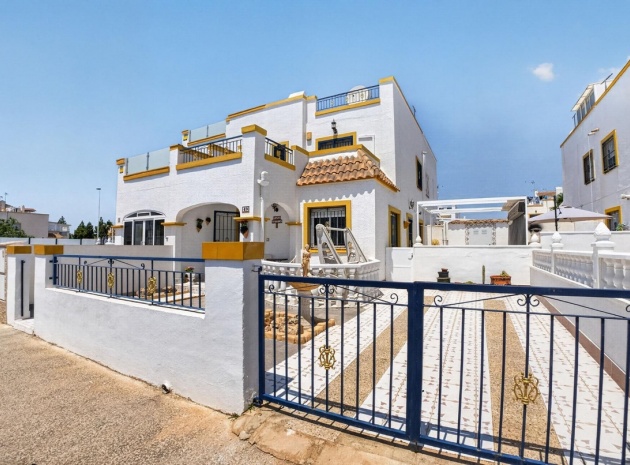 Resale - Apartment - Torrevieja - La Siesta