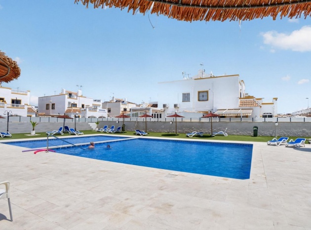 Resale - Apartment - Torrevieja - La Siesta