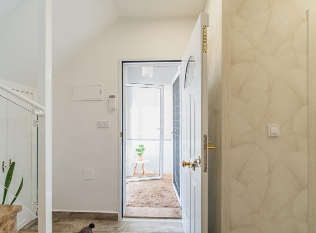 Resale - Villa - Villamartin - El Galan