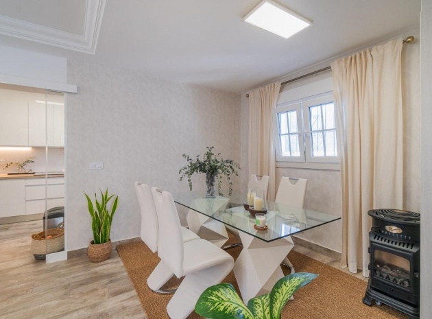 Resale - Villa - Villamartin - El Galan