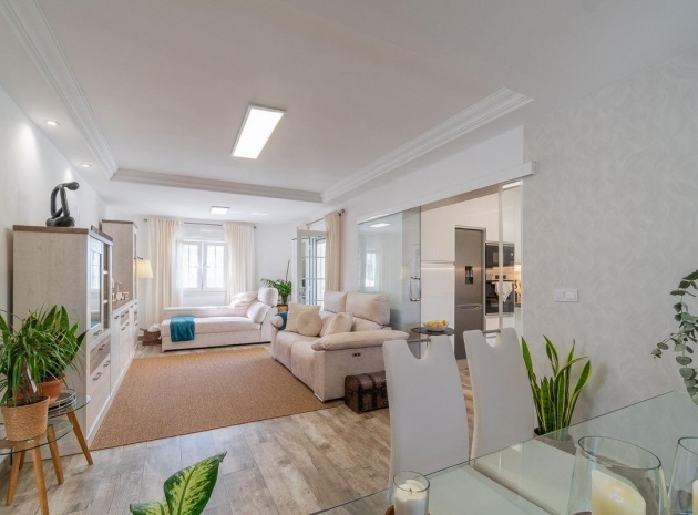 Resale - Villa - Villamartin - El Galan
