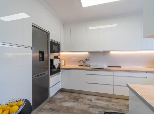 Resale - Villa - Villamartin - El Galan