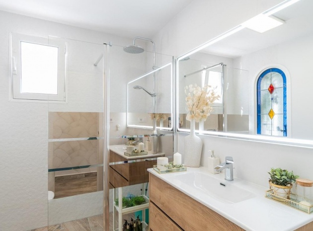 Resale - Villa - Villamartin - El Galan