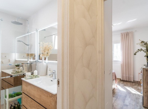 Resale - Villa - Villamartin - El Galan