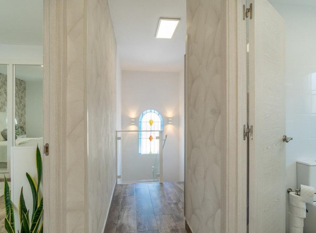 Resale - Villa - Villamartin - El Galan