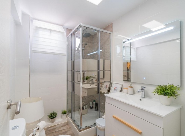Resale - Villa - Villamartin - El Galan