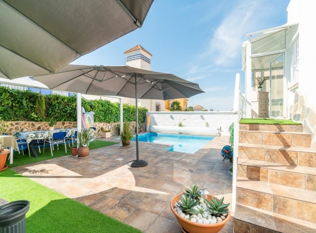Resale - Villa - Villamartin - El Galan