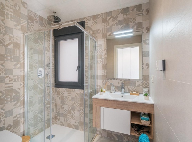 Resale - Apartment - Villamartin - PAU 26