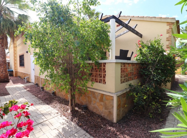 Resale - Villa - Formentera del Segura - fincas de la vega