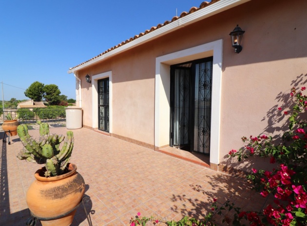 Resale - Villa - Albatera - Albatera Centro
