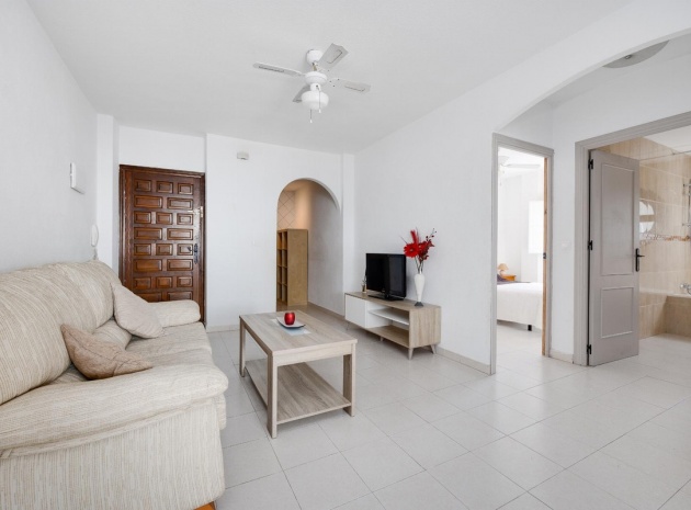 Resale - Villa - Torrevieja - Torrevieja Centro
