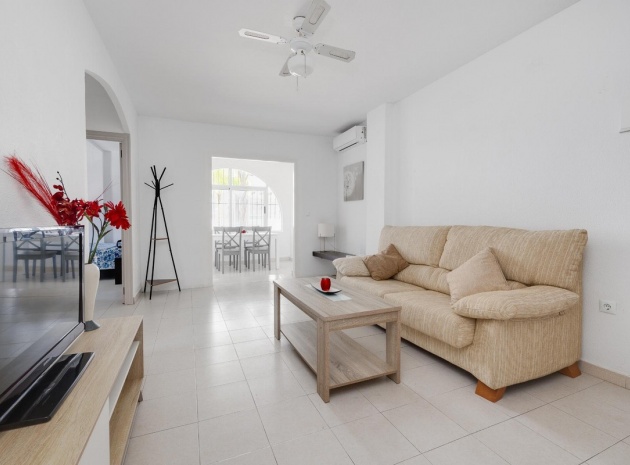 Resale - Villa - Torrevieja - Torrevieja Centro
