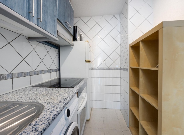Resale - Villa - Torrevieja - Torrevieja Centro
