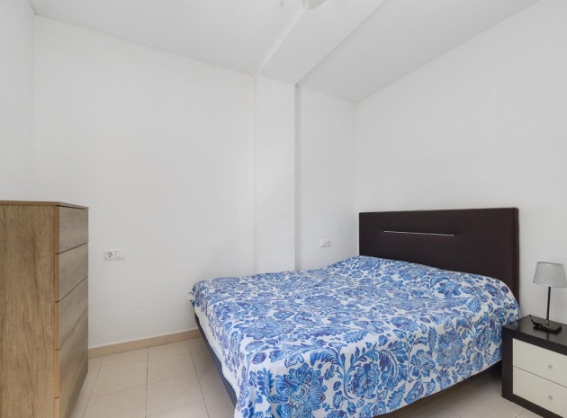 Resale - Villa - Torrevieja - Torrevieja Centro