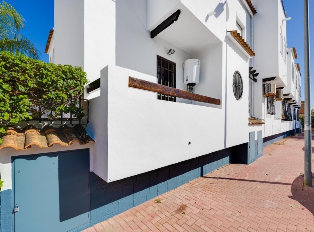 Resale - Villa - Torrevieja - Torrevieja Centro