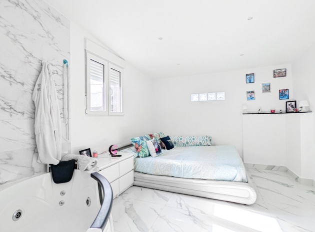 Resale - Townhouse - Torrevieja - Torrevieja Centro