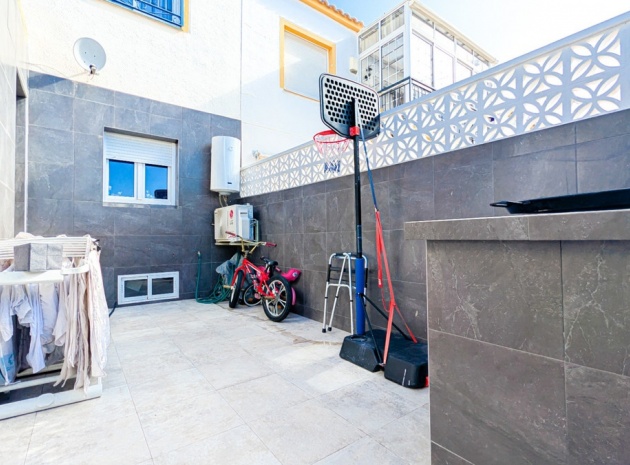 Resale - Townhouse - Torrevieja - Torrevieja Centro