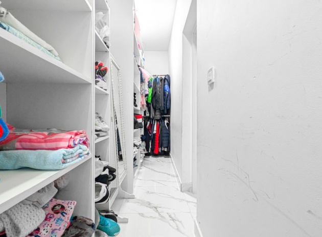 Resale - Townhouse - Torrevieja - Torrevieja Centro