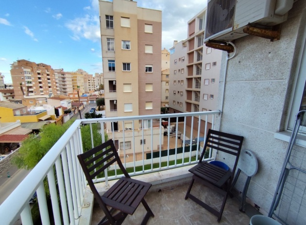 Resale - Apartment - Torrevieja - Torrevieja Centro