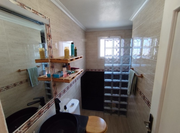 Resale - Apartment - Torrevieja - Torrevieja Centro