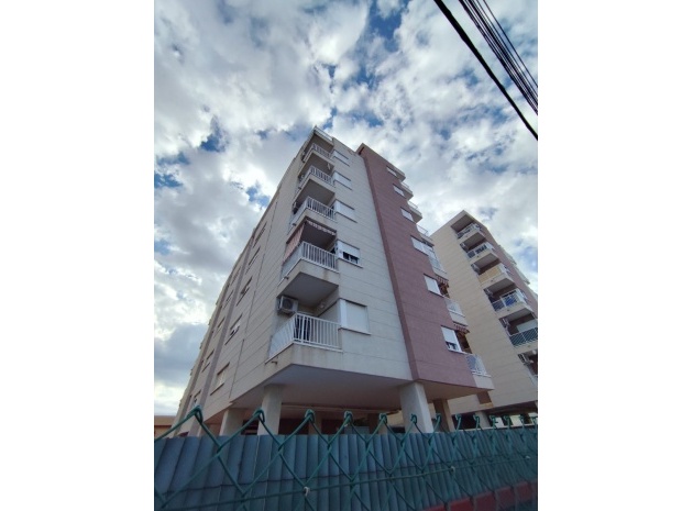 Resale - Apartment - Torrevieja - Torrevieja Centro