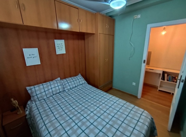 Resale - Apartment - Torrevieja - Torrevieja Centro