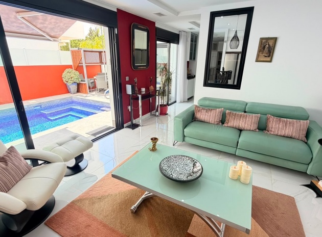 Resale - Villa - Los Montesinos - La Herada
