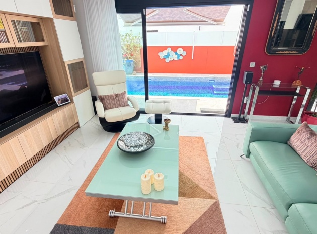 Resale - Villa - Los Montesinos - La Herada