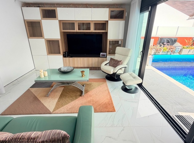 Resale - Villa - Los Montesinos - La Herada