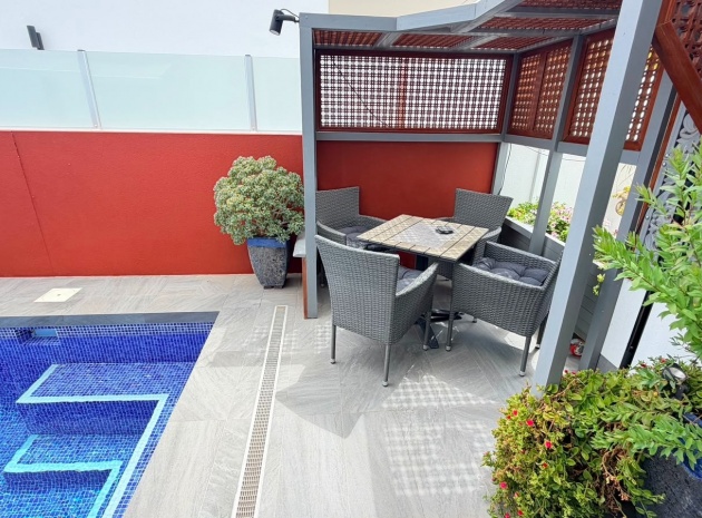 Resale - Villa - Los Montesinos - La Herada