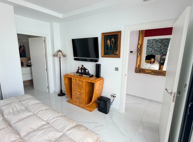 Resale - Villa - Los Montesinos - La Herada