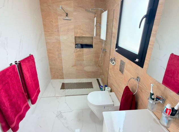 Resale - Villa - Los Montesinos - La Herada