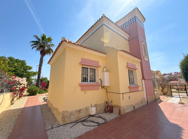Resale - Villa - Cabo Roig - la regia