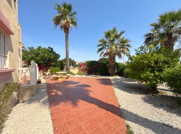 Resale - Villa - Cabo Roig - la regia