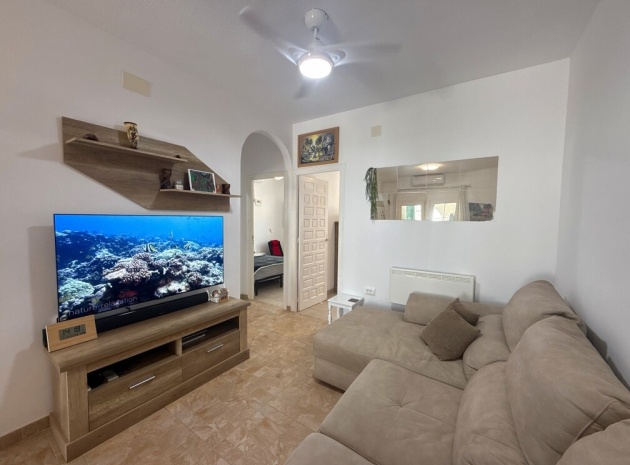 Resale - Bungalow - Villamartin - blue lagoon