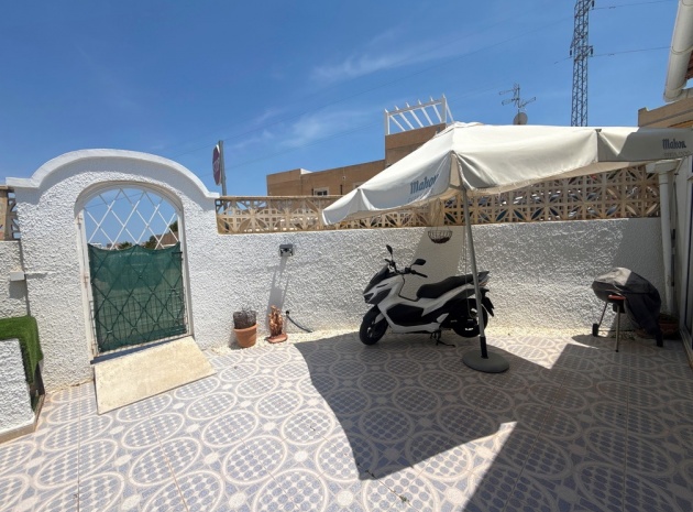 Resale - Bungalow - Villamartin - blue lagoon