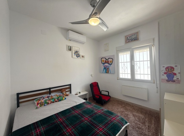 Resale - Bungalow - Villamartin - blue lagoon