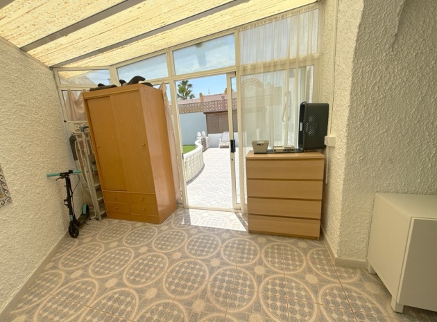 Resale - Bungalow - Villamartin - blue lagoon
