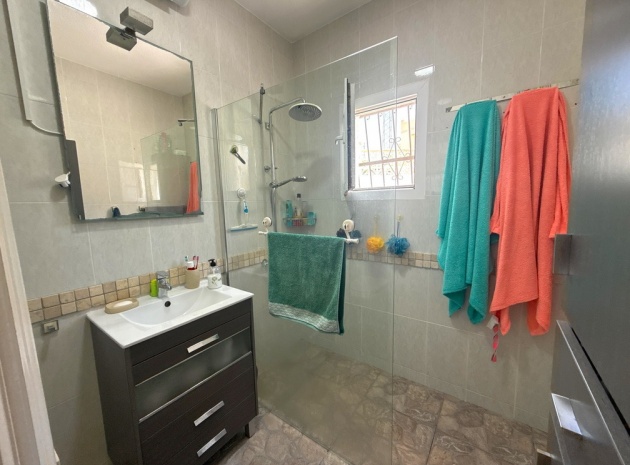 Resale - Bungalow - Villamartin - blue lagoon