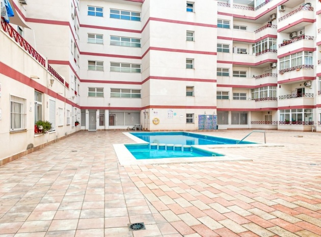 Återförsäljning - Lägenhet - Torrevieja - Torrevieja Centro