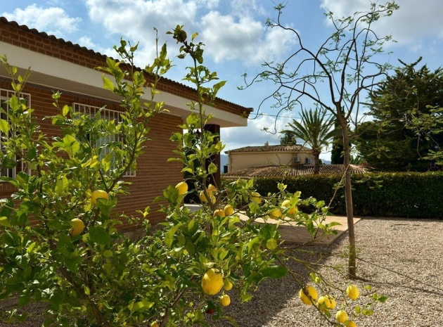 Wiederverkauf - Villa - La Nucia - La Nucia Centro