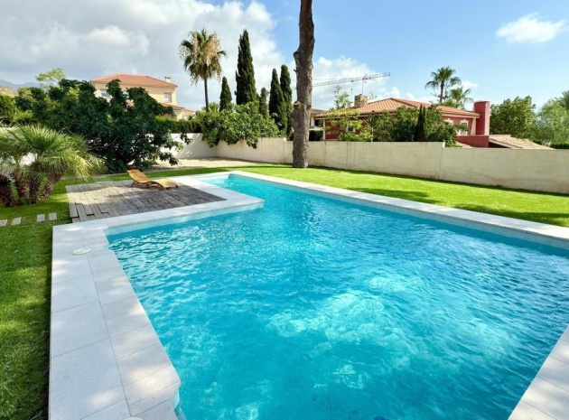 Wiederverkauf - Villa - La Nucia - La Nucia Centro