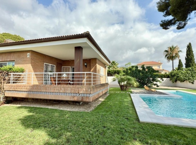 Wiederverkauf - Villa - La Nucia - La Nucia Centro