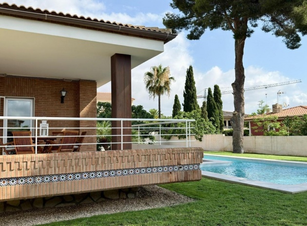 Wiederverkauf - Villa - La Nucia - La Nucia Centro