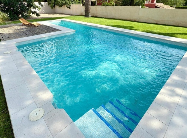 Wiederverkauf - Villa - La Nucia - La Nucia Centro