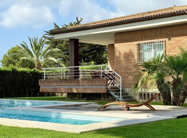 Wiederverkauf - Villa - La Nucia - La Nucia Centro